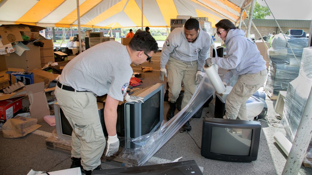 Recycling Extravaganza City of Overland Park, Kansas