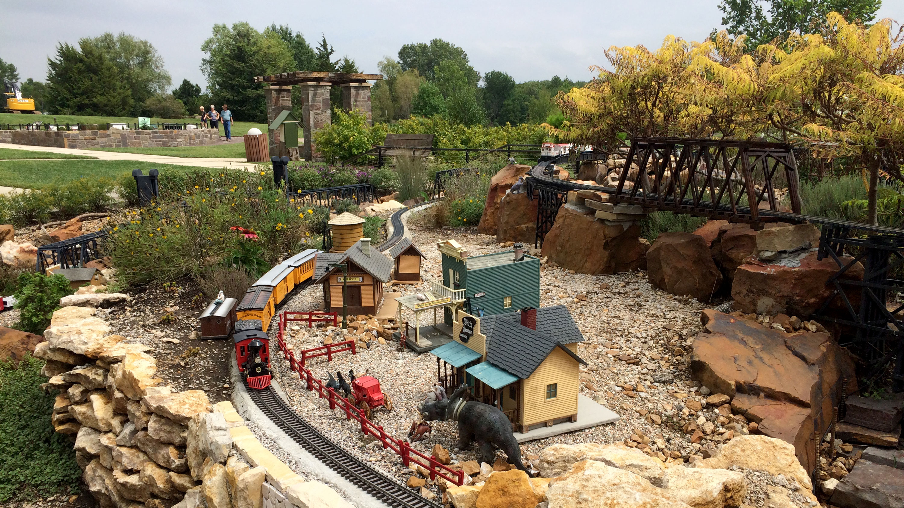 Are Dogs Allowed At The Overland Park Arboretum